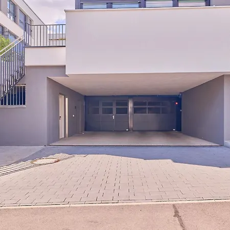 Ludwiga - Vierstaedte Nest Apartmán *